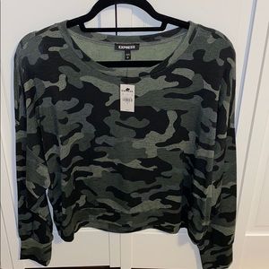Long sleeve camo top